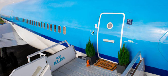 AirBnb propose à la location un avion KLM transformé en logement !