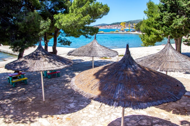 Look-Voyages-Croatie-Club-Lookea-Dalmatia-plage-3