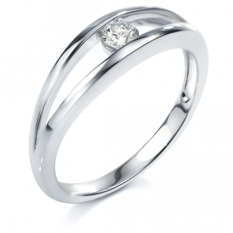 Comment choisir la bague de fiançailles ? ar-bague-de-fiancaille-en-or-blanc-diamant-de-0-10-ct-yustina-29780