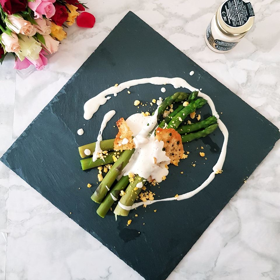 asperges-sauce-parmesan
