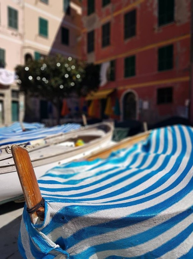 bateau-place-vernazza