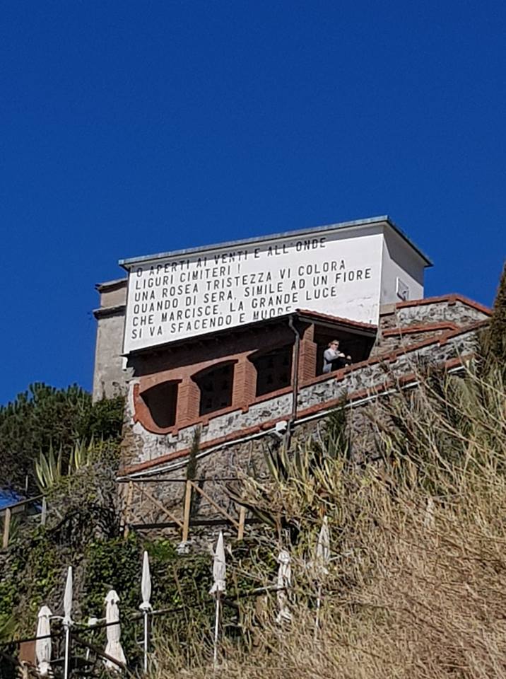 collines-manorola