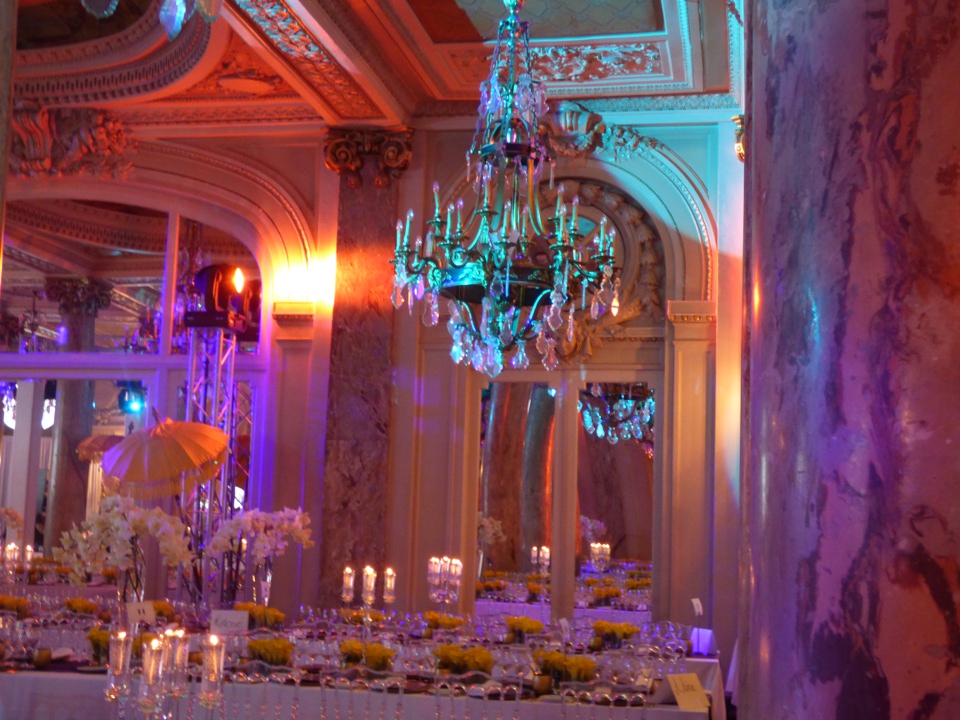 gala_carlton
