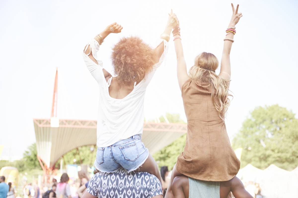 Comment s’habiller pour un festival de musique ? habiller-festival-musique
