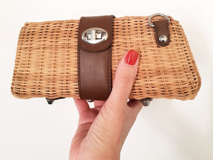 Bijoux, mode, accessoires, déco : et si on se mettait à l’occasion ? panier-osier-occasion