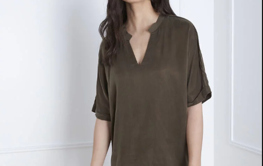 Tee-shirt à message, top chic, ces essentiels à porter en été top-chic-ete