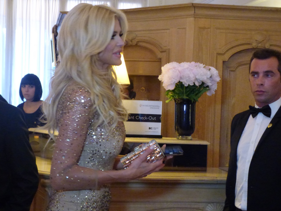 victoria_silversdt