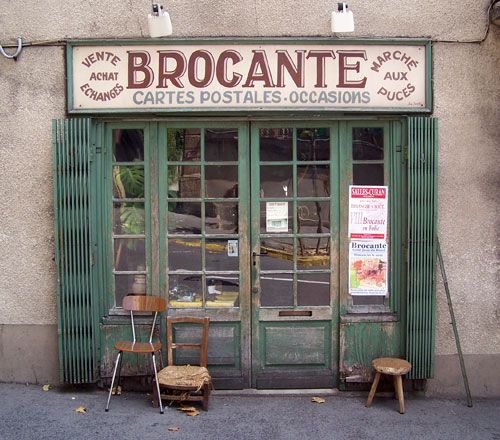 Vide-greniers et brocantes à Nice et sur la Côte d’Azur : on chine quoi ? vide-greniers