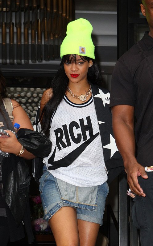 wikifashion-rihanna-carhartt-sneakers-big